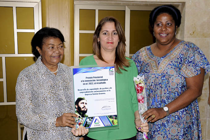 Fortalece Universidad de Granma vínculo con el sector empresarial