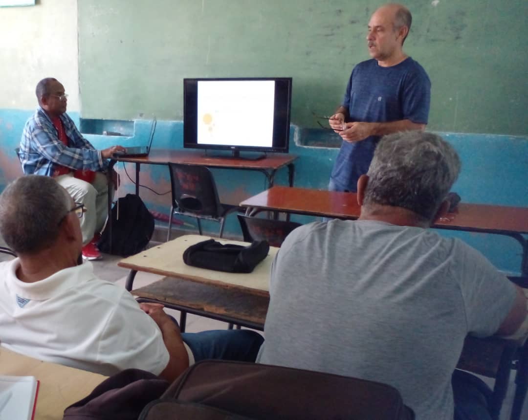 Taller metodológico en CUM Jiguaní sobre Reglamento Organizativo del Proceso Docente