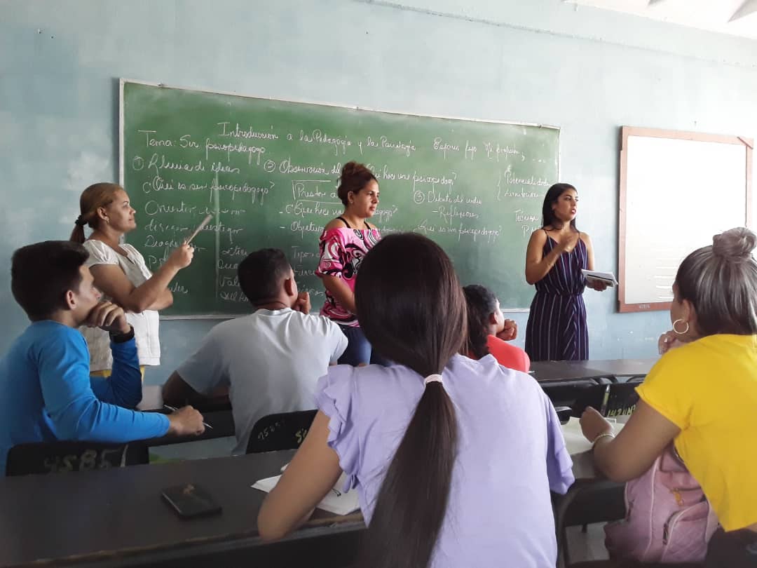 Espacio Fijo en Sede Blas Roca Calderío bajo el tema “Ser psicopedagogo”