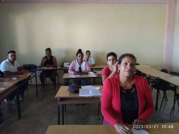 Inicia curso de capacitación de Inglés en CUM Media Luna