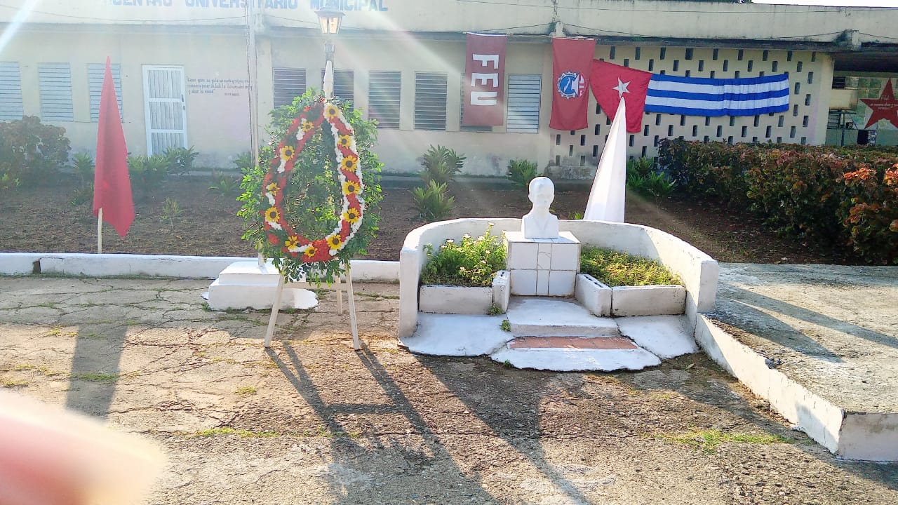 Realiza el CUM de Media Luna actividades en homenaje a José Martí por el 128 aniversario de su caída en combate