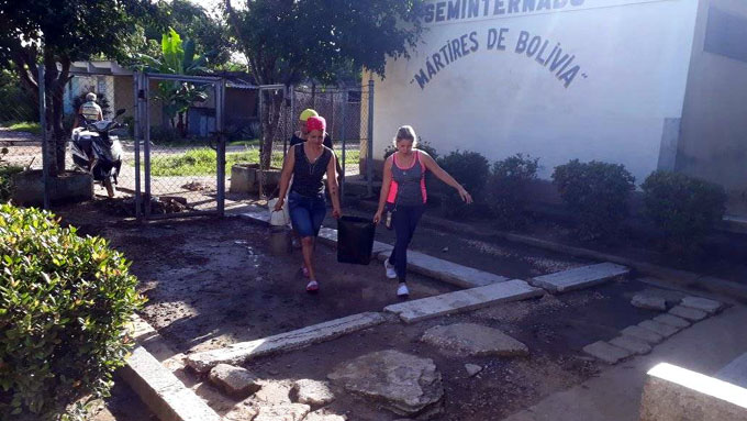 Alistan escuelas para reinicio de actividades docentes en zonas afectadas por las lluvias
