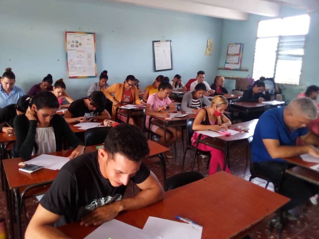 Desarrolla CUM Yara exámenes finales del segundo periodo del curso académico 2023