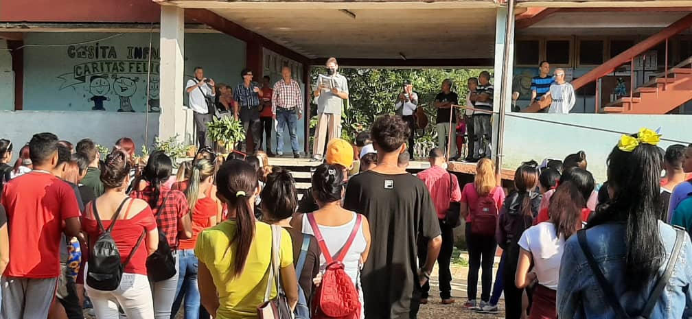 Inicia curso académico 2024 en Niquero