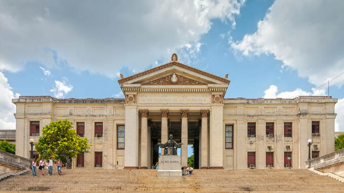 Comienza curso escolar en universidades de Cuba