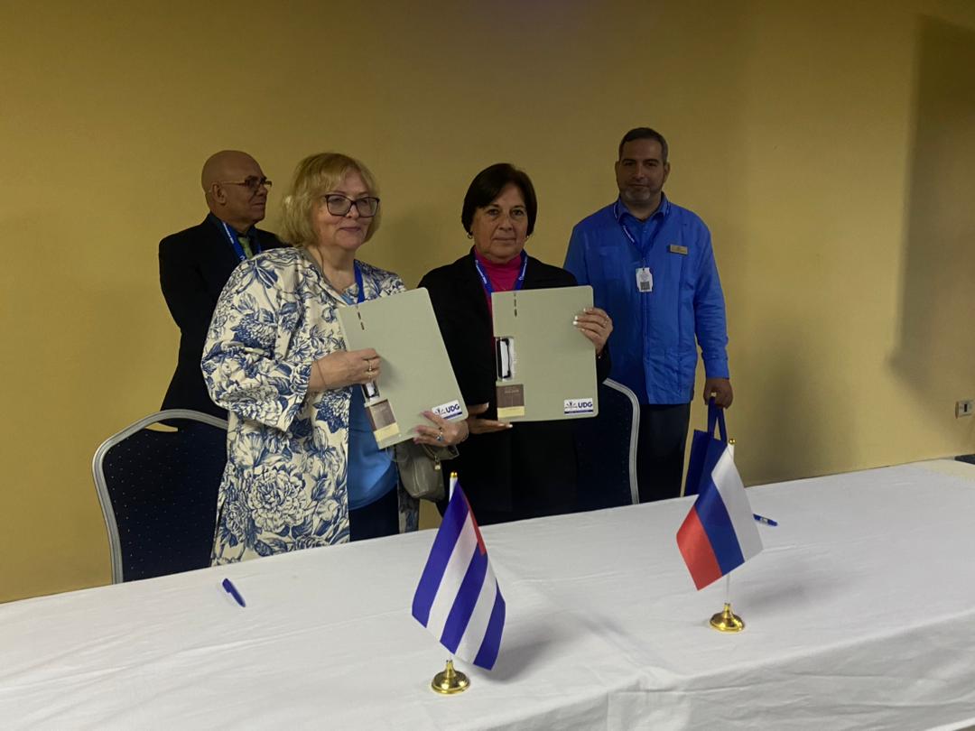 Firma la Universidad de Granma convenio marco de colaboración internacional con la Universidad Estatal de Lingüística en Moscú (Federación de Rusia)