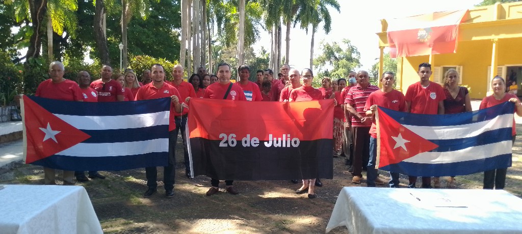 Firma oficial de Nuevo Código de Ética de los Cuadros en la UDG
