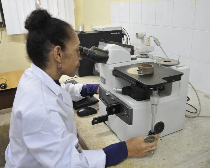 Un sistema que oriente la ciencia y la innovación hacia la solución de problemas concretos.