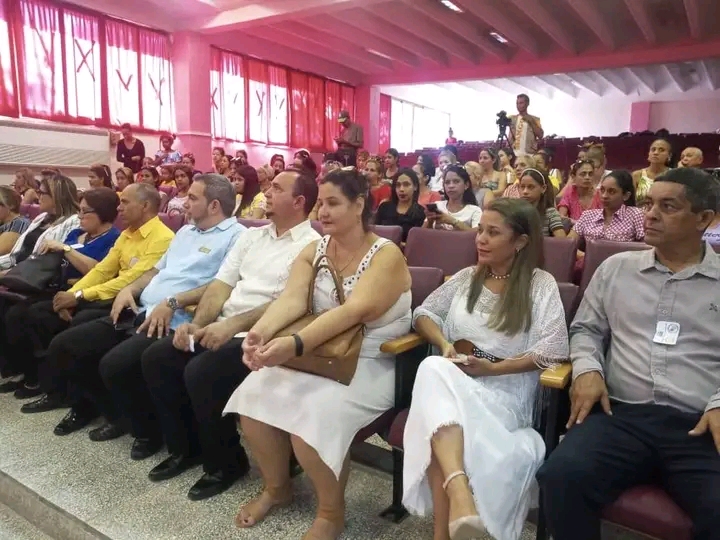 Proceso de Evaluación Externa a carreras de la Facultad de Educación Básica y Educación Media de la UDG