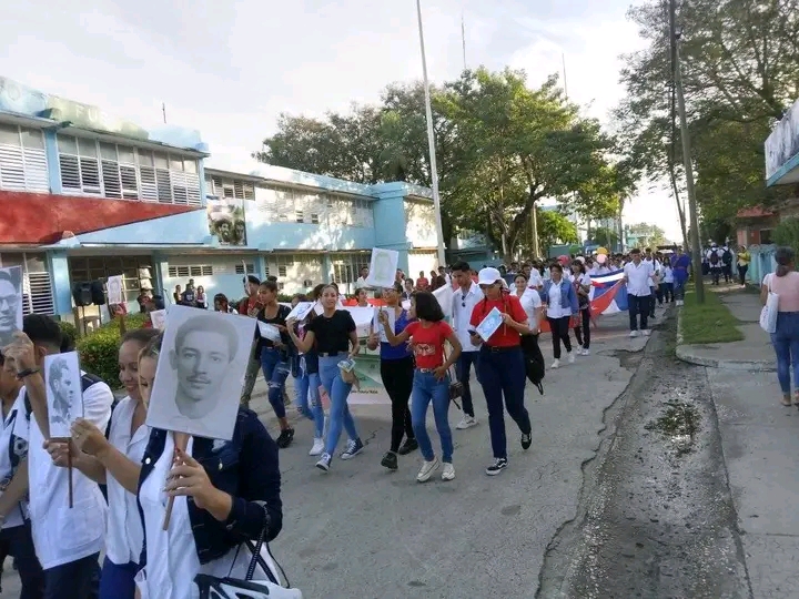 Participa la Universidad de Granma en marcha de apoyo a Palestina