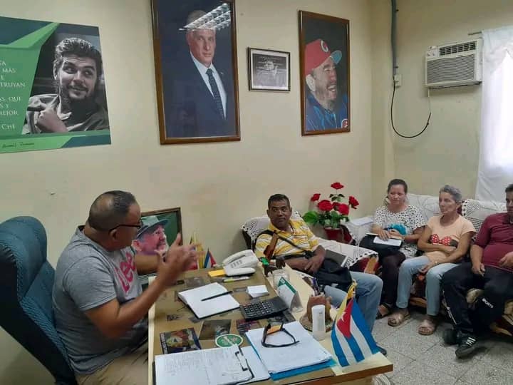 Visitan profesores del CUM Yara Fábrica de Conservas y Vegetales del territorio