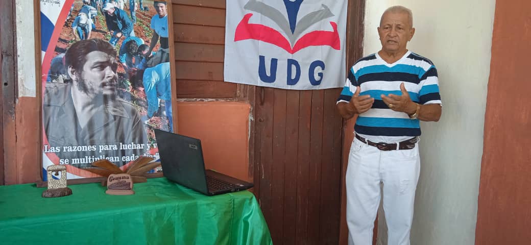 Imparte conferencia Profesor Auxiliar del CUM Campechuela