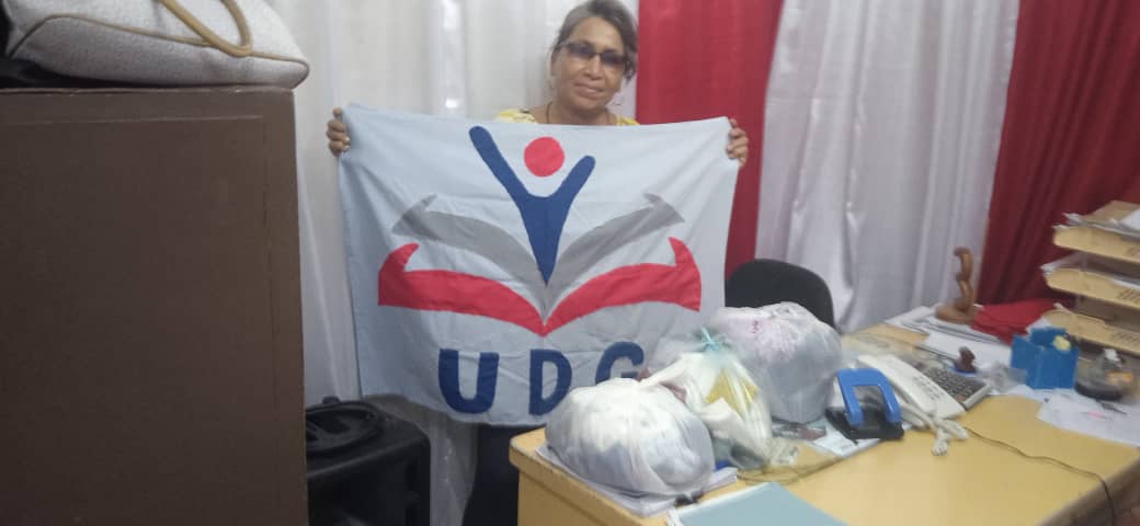 Donativo para los hermanos guantanameros desde el CUM de Campechuela