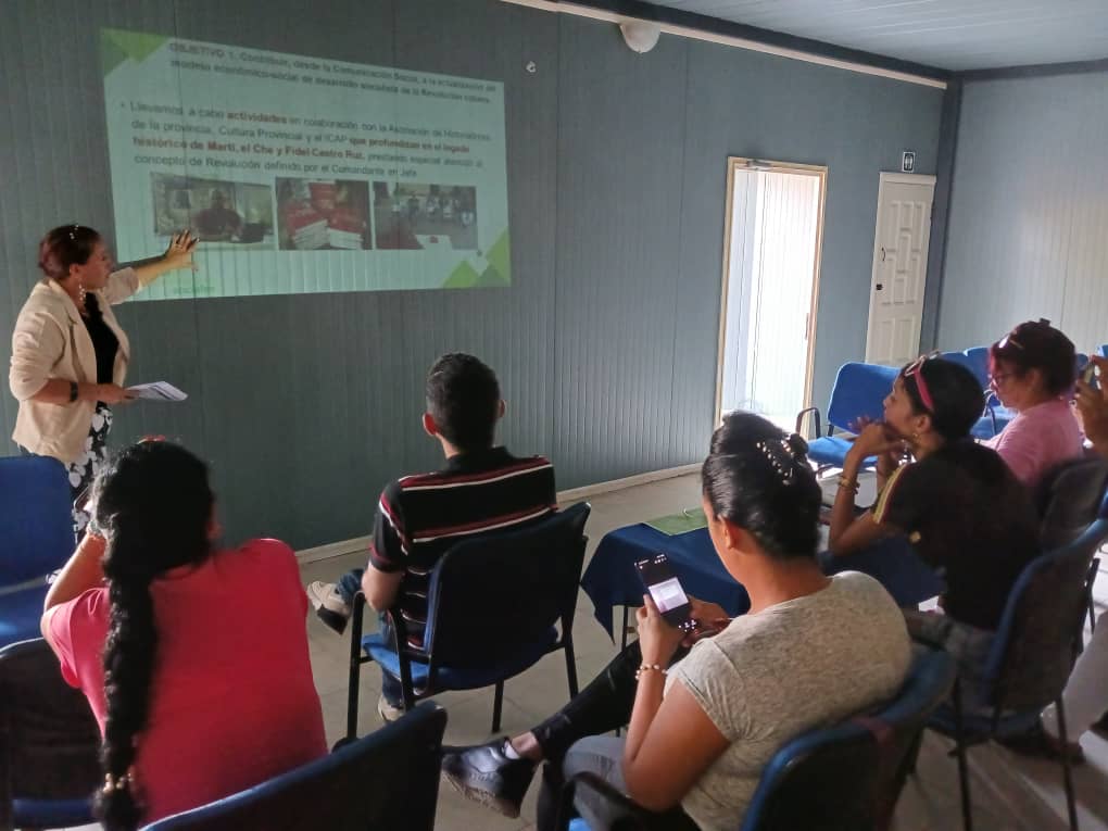 Inmerso el CUM de Campechuela en acciones de comunicación en el territorio