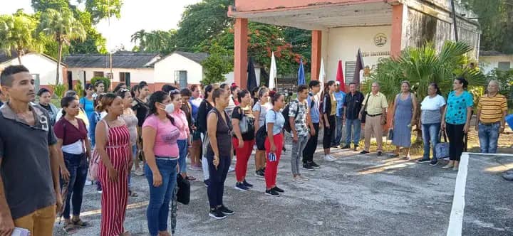 Matutino especial en el CUM de Campechuela por el Día Internacional del Estudiante y en conmemoración a la venidera Jornada del Educador