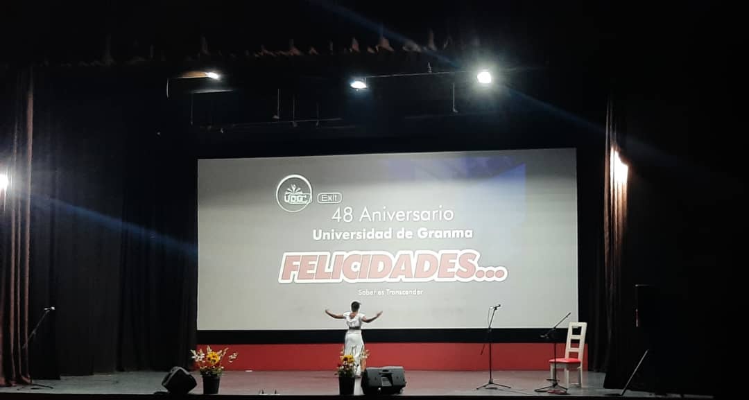 Celebran aniversario 48 de la Universidad de Granma