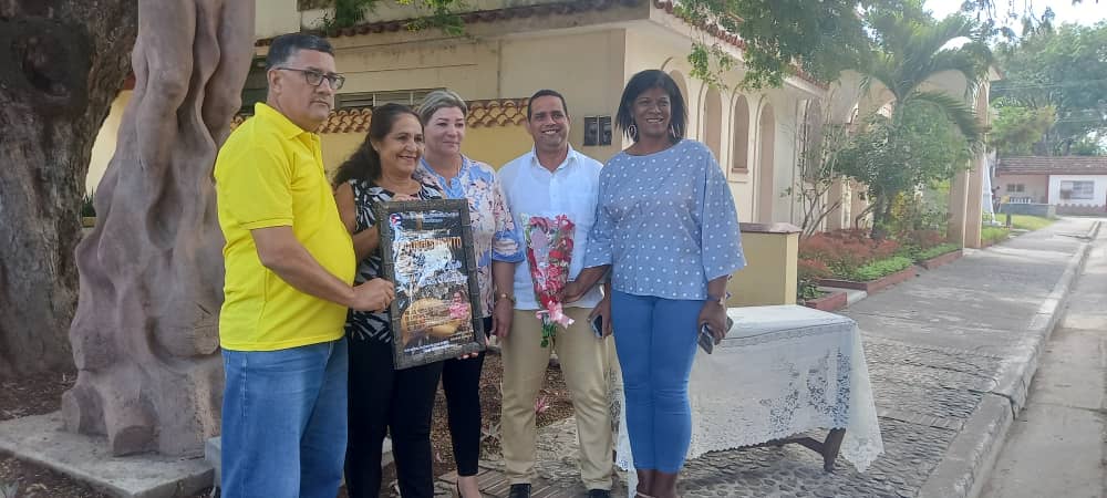 Desarrolla CUM Yara acto de entrega y recepción del cargo de directora