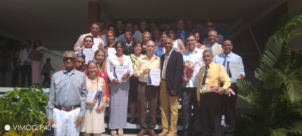 Sesión Solemne de Comisión de Grado Científico en la UDG